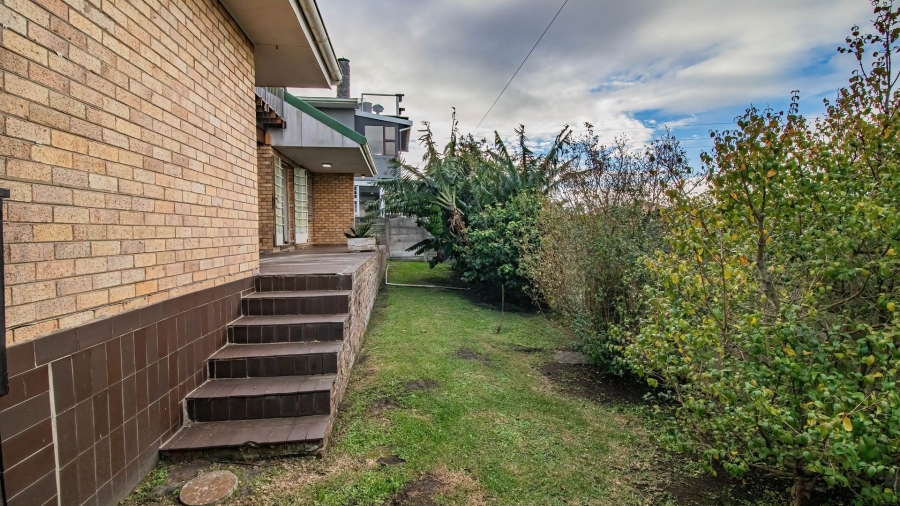 3 Bedroom Property for Sale in Sunrise On Sea Eastern Cape